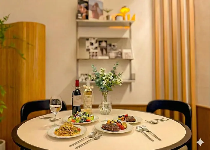 公寓 Sinnonhyeon Station 5minutes, Gangnam Plastic Surgery, Severance Hospital, Coex, Airport Bus 5minutes, Hongdae 30minutes, Itaewon 15minutes, 명동 30minutes *